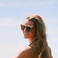Abigail Domit Nøgen