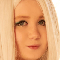 aki_puff Nøgen