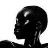 Alek Wek Nøgen
