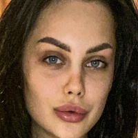 Alexandra Ale Nøgen