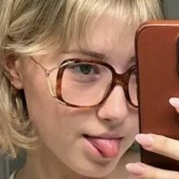 Alice Klomp Nøgen