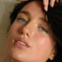 Alice Venters Nøgen