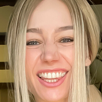 aliceredlipsfree Nøgen