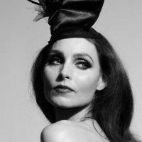 Alicia Minshew Nøgen