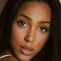 Alisha Kone Nøgen