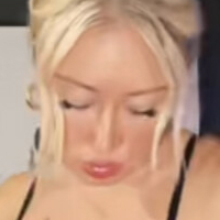 Alissa Hale Nøgen