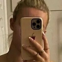 Ally Imbeault Nøgen