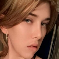 allyssatrans Nøgen