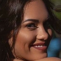 Amber Fields Nøgen