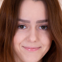 Amber Plume Nøgen