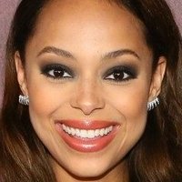 Amber Stevens West Nøgen