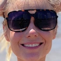 Ana Layevska Nøgen