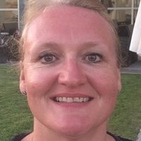 Angela Graves Nøgen