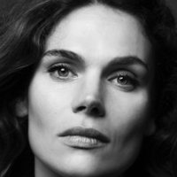 Anna Drijver Nøgen