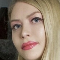 Anna Leggy Nøgen