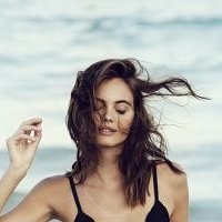 Anna Wolf Nøgen