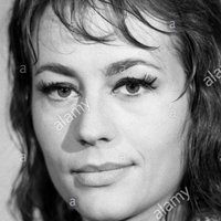Annie Girardot Nøgen