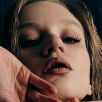 Annie Kinshova Nøgen