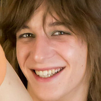 April Gillespie Nøgen