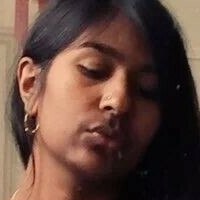 Ash Sarkar Nøgen