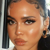 Asia Monet Ray Nøgen