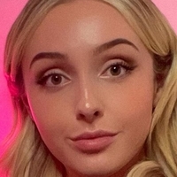 Astrella Rae Nøgen
