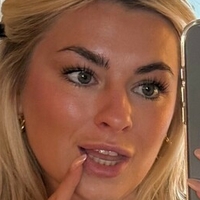 audreyholt Nøgen