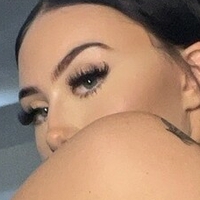 Auhneesh Nicole Nøgen