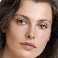 Aurelie Claudel Nøgen