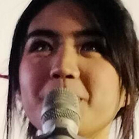 Azi Acosta Nøgen