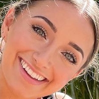 Bailey McKnight Nøgen