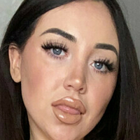 Bambi Brunette Nøgen