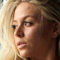 Barista Nikki Nøgen