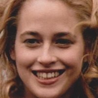 Beatie Edney Nøgen