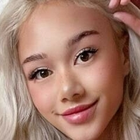 bellahayess Nøgen