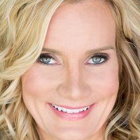 Beth Littleford Nøgen