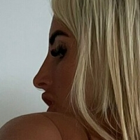 Beth Powell Nøgen