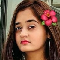 Bindass Kavya Nøgen