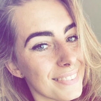 Blondinbelka Nøgen