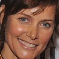 Carey Lowell Nøgen