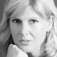 Carla Solaro Nøgen