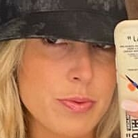 Carley Sanfilippo Nøgen