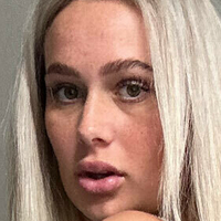 caroloeselfree Nøgen