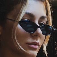 Cata Freer Nøgen