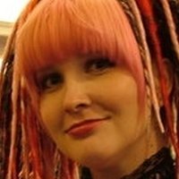 Chelle Fire Nøgen