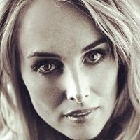 Chynna Phillips Nøgen