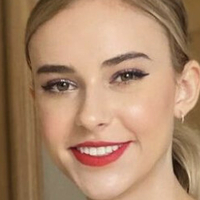 Claire Jameson Nøgen