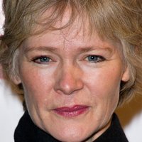 Clare Holman Nøgen