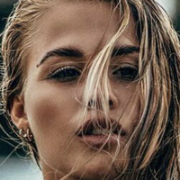 Colleen Schneider Nøgen