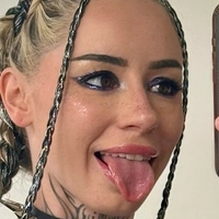 courtneyheart1 Nøgen